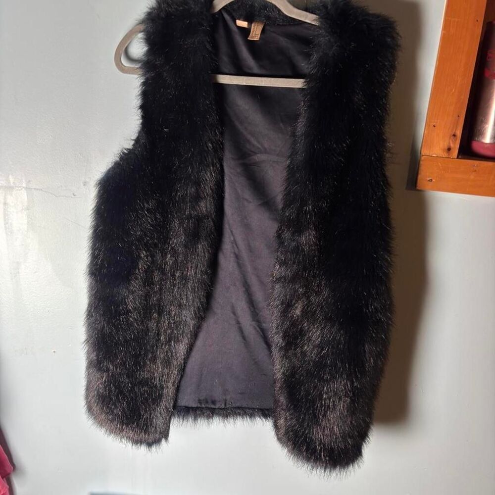 Forever-21 Women's Black Gilet